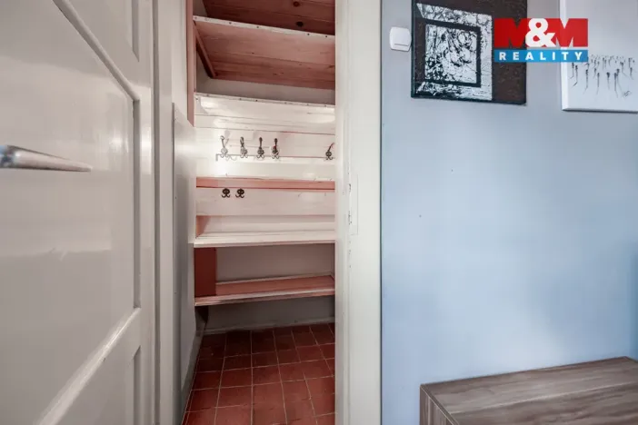 Prodej bytu 1+kk, Kolín, Sluneční, 29 m2