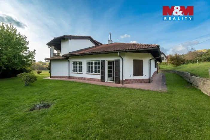 Prodej rodinného domu, Frýdštejn - Sestroňovice, 387 m2