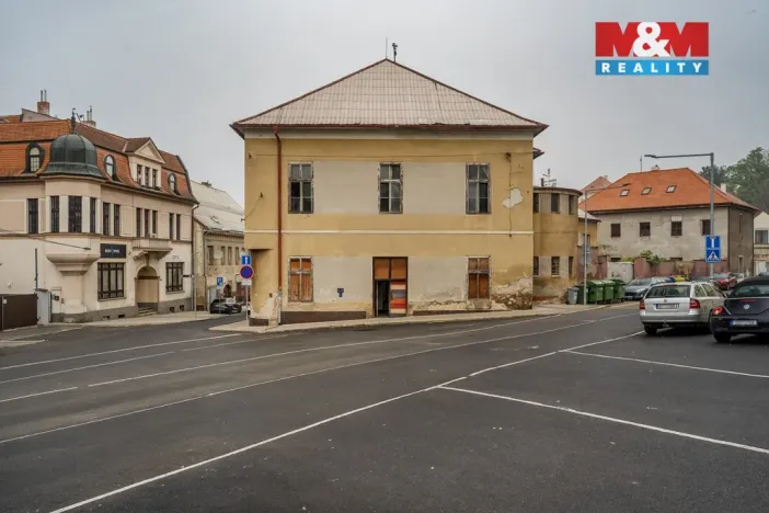 Prodej rodinného domu, Bílina, 1200 m2