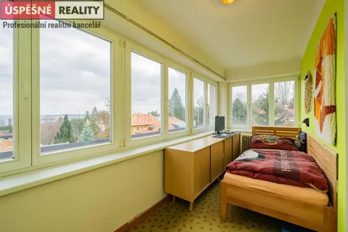 Prodej bytu 3+1, Praha - Dejvice, Na Hanspaulce, 93 m2