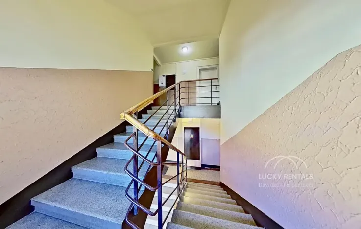 Pronájem bytu 1+kk, Praha - Braník, Branická, 33 m2