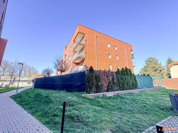 Pronájem bytu 2+kk, Praha - Modřany, K Vystrkovu, 68 m2