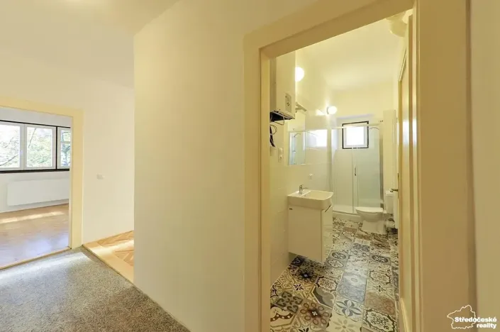 Pronájem bytu 2+kk, Praha - Karlín, Pernerova, 44 m2