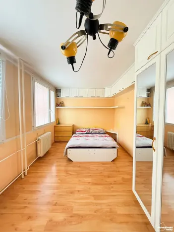 Prodej bytu 3+kk, Praha - Prosek, Veltruská, 57 m2