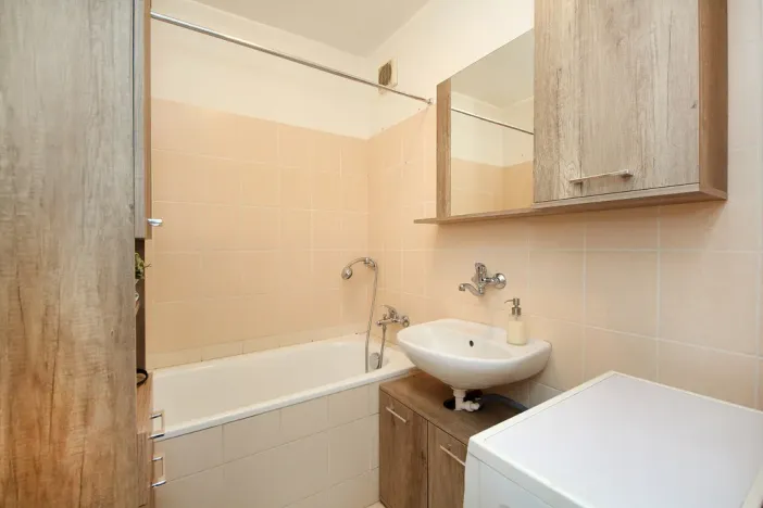 Pronájem bytu 3+kk, Praha - Libeň, Rozšířená, 72 m2