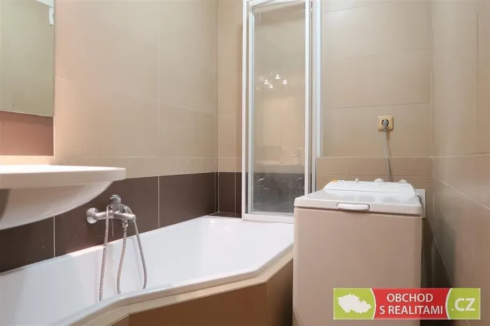 Pronájem bytu 2+kk, Praha, Ctěnická, 39 m2