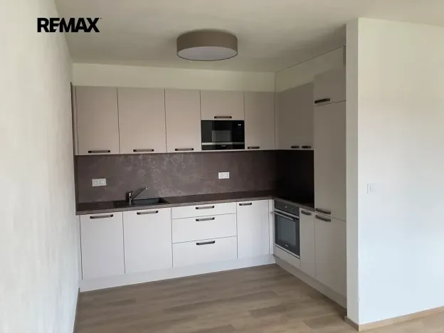 Pronájem bytu 1+kk, Kyjov, Sídliště Zahradní, 41 m2