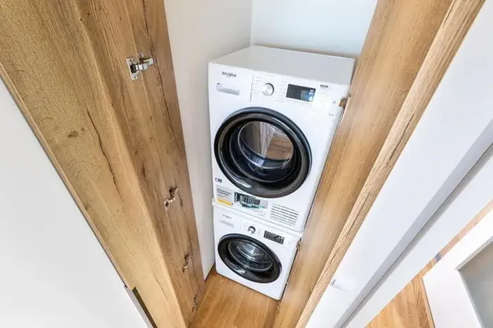 Pronájem bytu 2+kk, Praha - Žižkov, U Viktorie, 68 m2