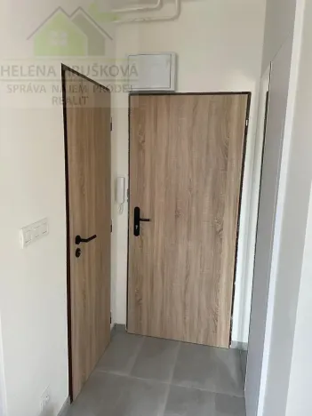 Pronájem bytu 1+1, Ostrava, Zeyerova, 28 m2