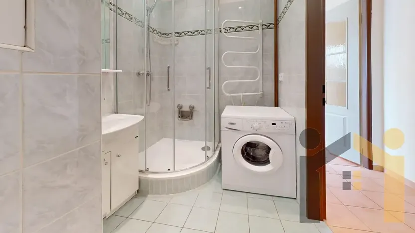 Pronájem bytu 1+kk, Praha - Holešovice, U průhonu, 28 m2