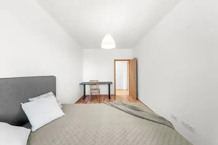 Pronájem bytu 2+kk, Praha - Strašnice, Zvěřinova, 72 m2