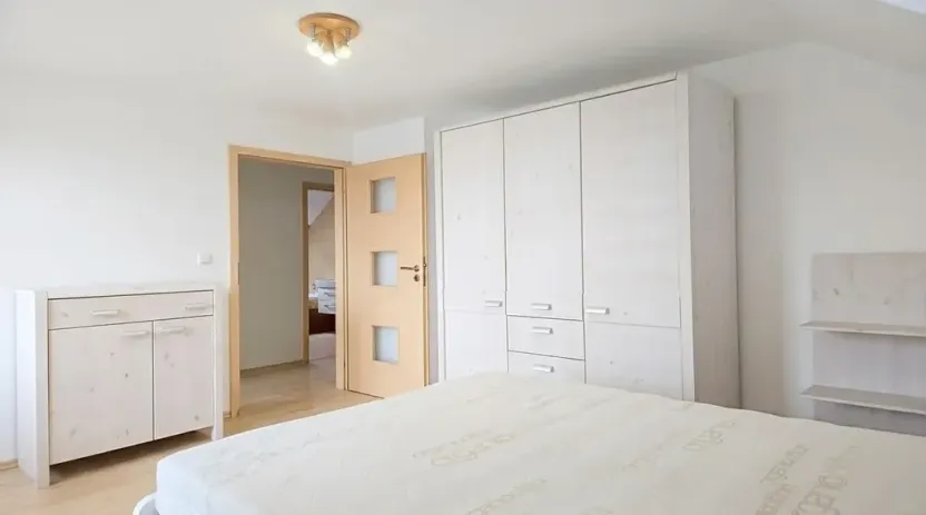 Pronájem rodinného domu, Louny, Platanová, 230 m2