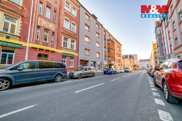 Prodej bytu 3+1, Cheb, Valdštejnova, 86 m2