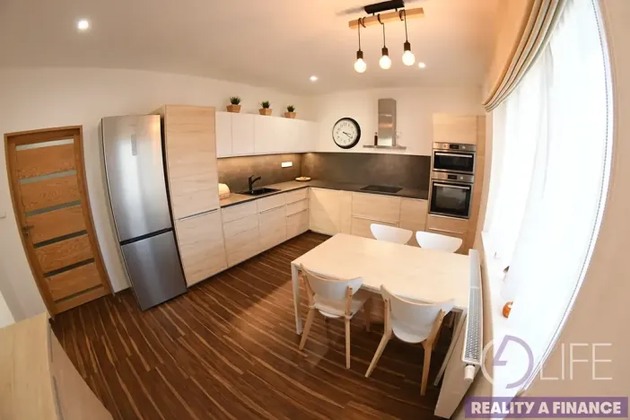 Prodej bytu 2+1, Vrchlabí, Dělnická, 68 m2