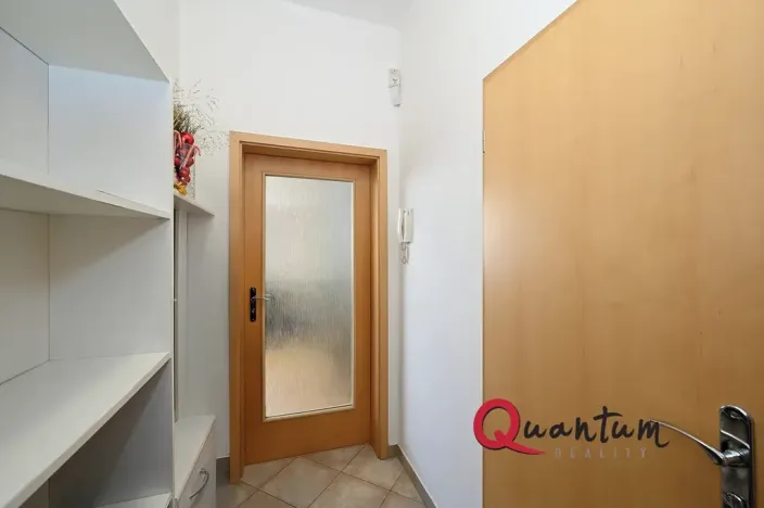 Pronájem bytu 1+kk, Praha - Košíře, Plzeňská, 35 m2