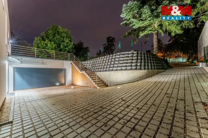 Pronájem rodinného domu, Praha - Suchdol, Nad spáleným mlýnem, 270 m2