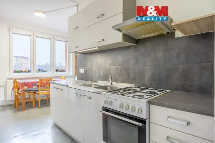 Prodej bytu 3+1, Chomutov, Zahradní, 77 m2