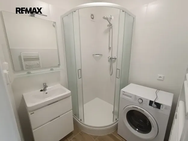 Pronájem bytu 3+kk, Praha - Petrovice, Frostova, 71 m2