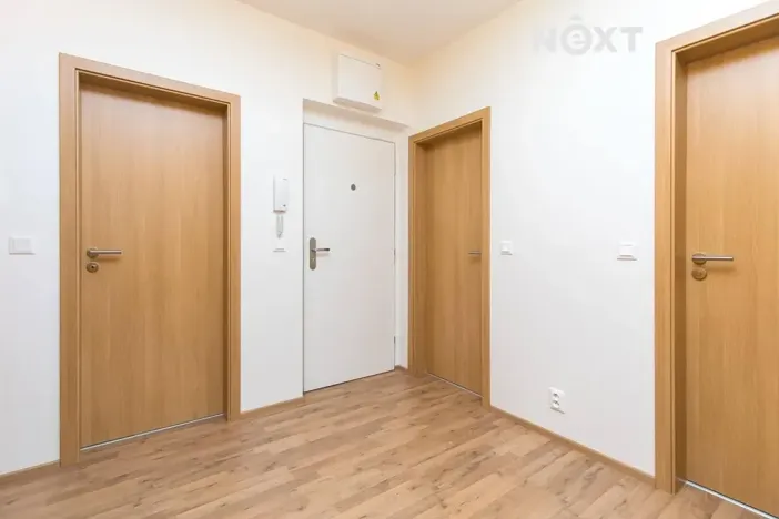 Pronájem bytu 2+kk, Pardubice, Boženy Vikové-Kunětické, 67 m2