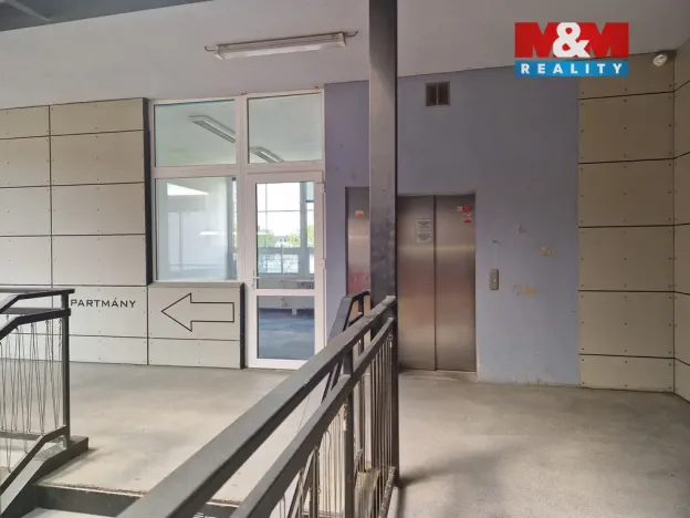 Pronájem obchodního prostoru, Ostrava, Dr. Martínka, 27 m2