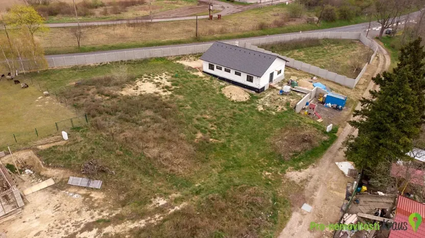 Prodej pozemku pro bydlení, Hoštka, 1297 m2