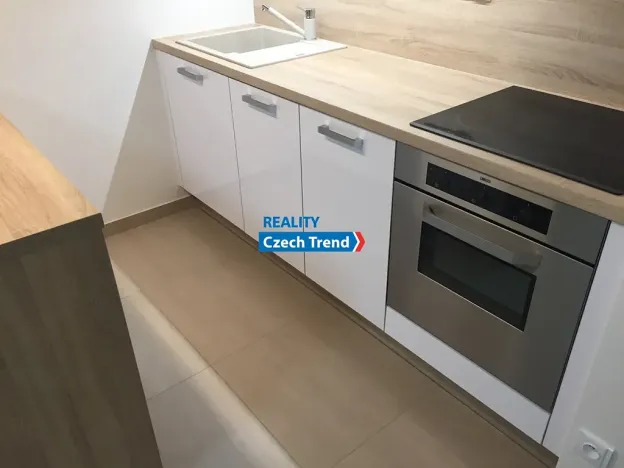 Pronájem bytu 1+kk, Olomouc, Čajkovského, 30 m2