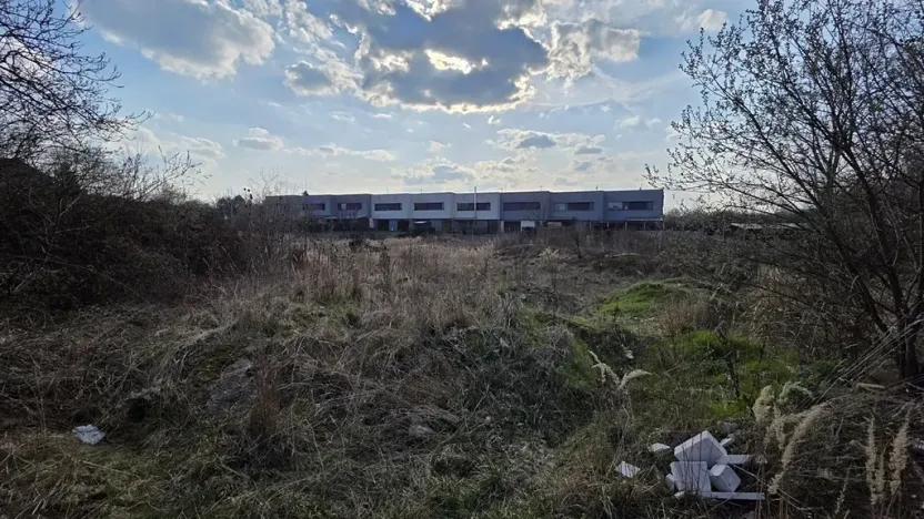 Dražba pozemku pro bydlení, Praha - Ďáblice, Červenomlýnská, 3900 m2