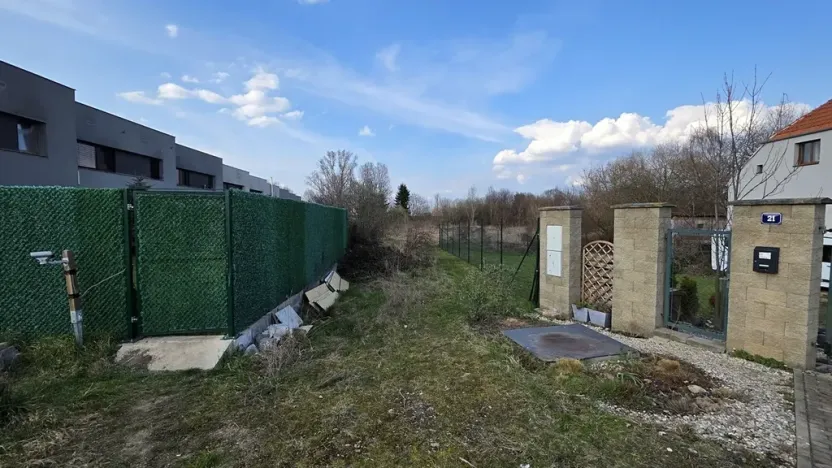 Dražba pozemku, Praha - Ďáblice, Červenomlýnská, 3900 m2