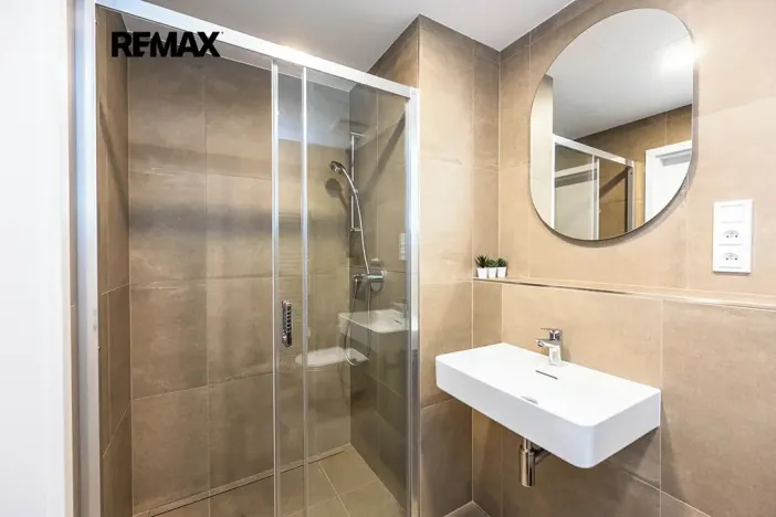 Pronájem bytu 2+kk, Praha - Nusle, Vrtbova, 42 m2