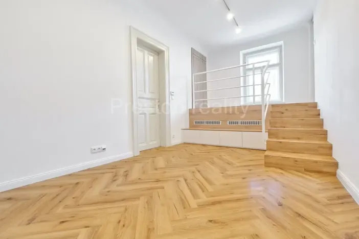 Pronájem kanceláře, Praha - Vinohrady, U vodárny, 72 m2