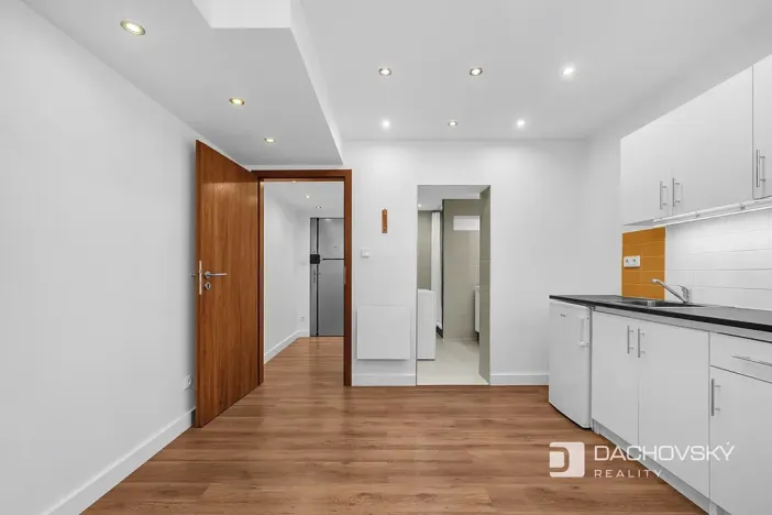 Prodej atypického bytu, Pardubice, Josefa Ressla, 22 m2