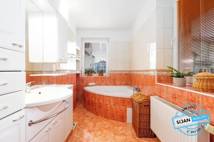 Prodej rodinného domu, Opava, Slezská, 275 m2