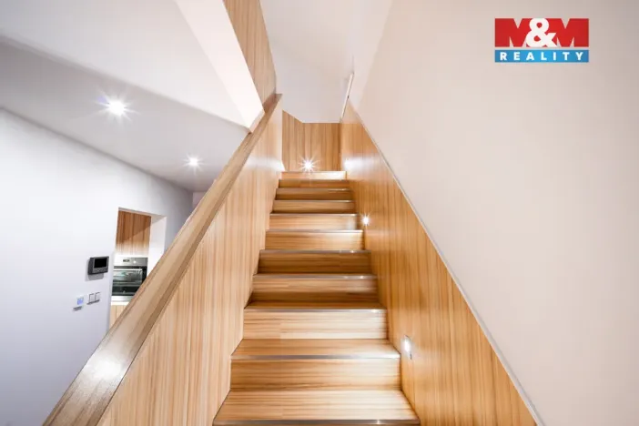 Prodej rodinného domu, Řečany nad Labem, K Tišině, 266 m2