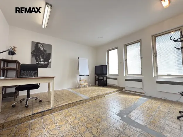 Pronájem skladu, Horní Bříza, Sídlištní, 145 m2