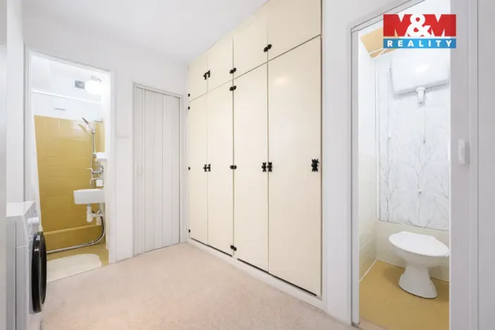 Pronájem bytu 1+kk, Praha - Strašnice, Královická, 25 m2