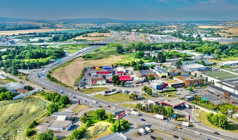 Prodej obchodního prostoru, Brno, Hněvkovského, 3000 m2