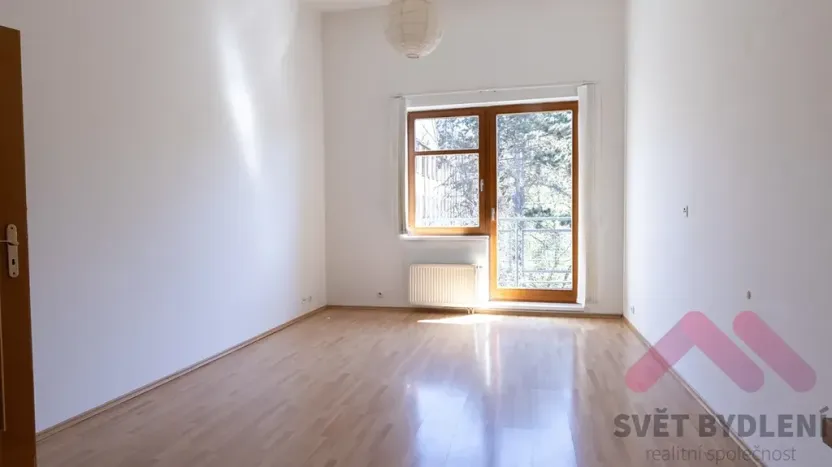 Pronájem bytu 2+kk, Praha - Žižkov, Jeseniova, 53 m2
