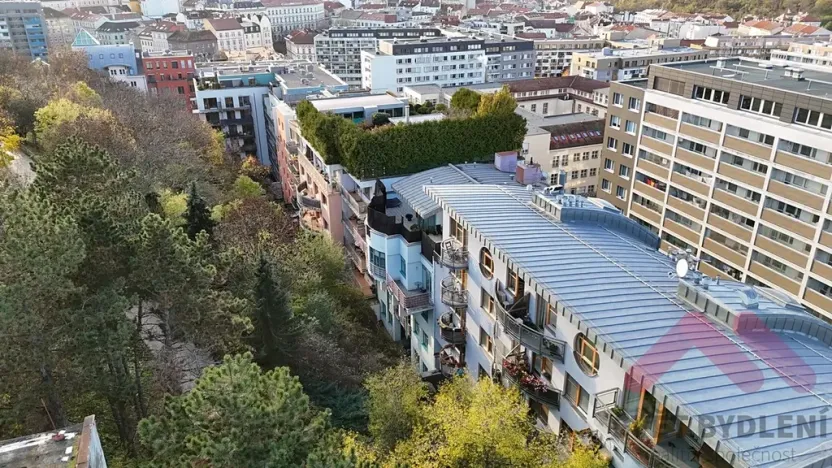 Pronájem bytu 2+kk, Praha - Žižkov, Jeseniova, 53 m2