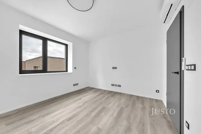 Pronájem bytu 4+kk, Praha - Šeberov, Na proutcích, 132 m2