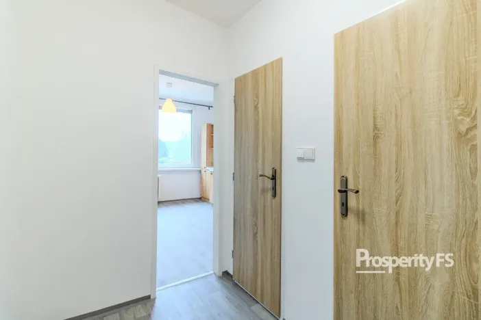 Pronájem bytu 1+1, Ústí nad Labem - Krásné Březno, Rozcestí, 40 m2