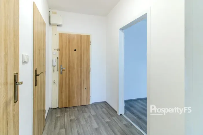 Pronájem bytu 1+1, Ústí nad Labem - Krásné Březno, Rozcestí, 40 m2