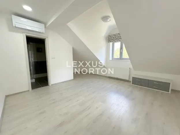 Prodej vily, Nižbor, Ke Hřišti, 390 m2