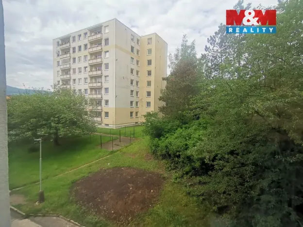 Pronájem bytu 1+kk, Ústí nad Labem - Krásné Březno, Obvodová, 32 m2