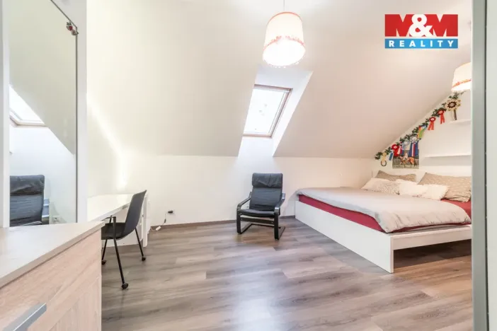 Prodej rodinného domu, Zlatá, 148 m2