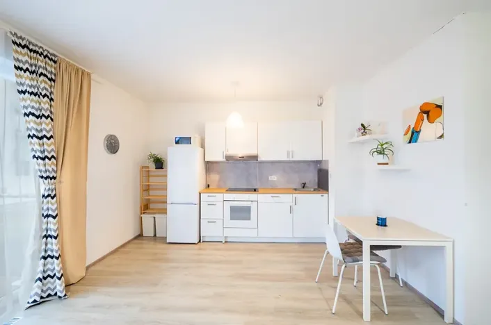 Pronájem bytu 1+kk, Praha - Letňany, Štanderova, 37 m2