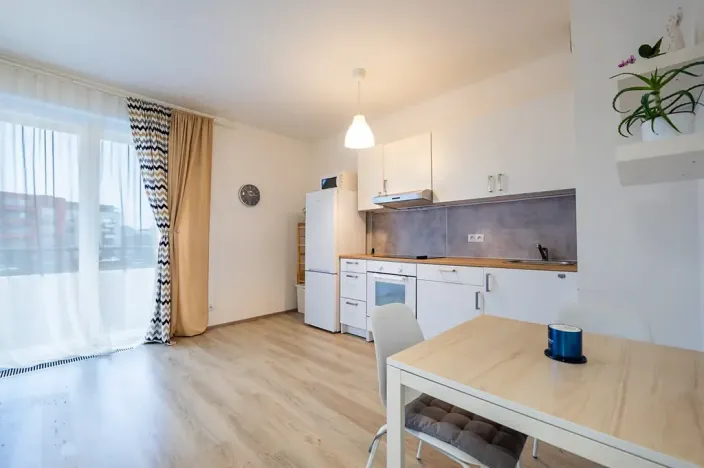 Pronájem bytu 1+kk, Praha - Letňany, Štanderova, 37 m2