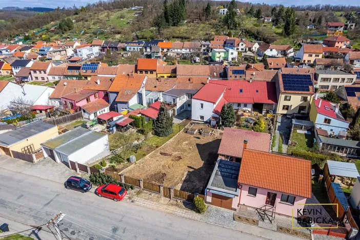 Prodej pozemku pro bydlení, Radostice, Hlavní, 320 m2