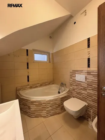 Pronájem bytu 2+1, Brno, Pohankova, 55 m2