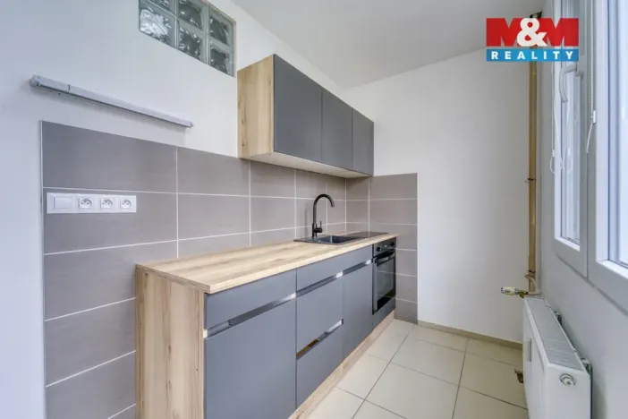 Pronájem bytu 4+1, Lesná, 65 m2