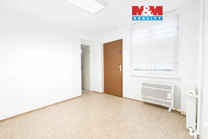 Pronájem obchodního prostoru, Nymburk, Maršála Koněva, 12 m2